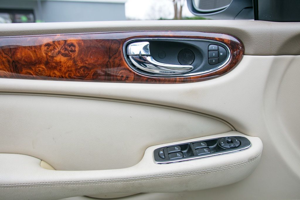 2004 Jaguar XJ8 Base Atlanta GA