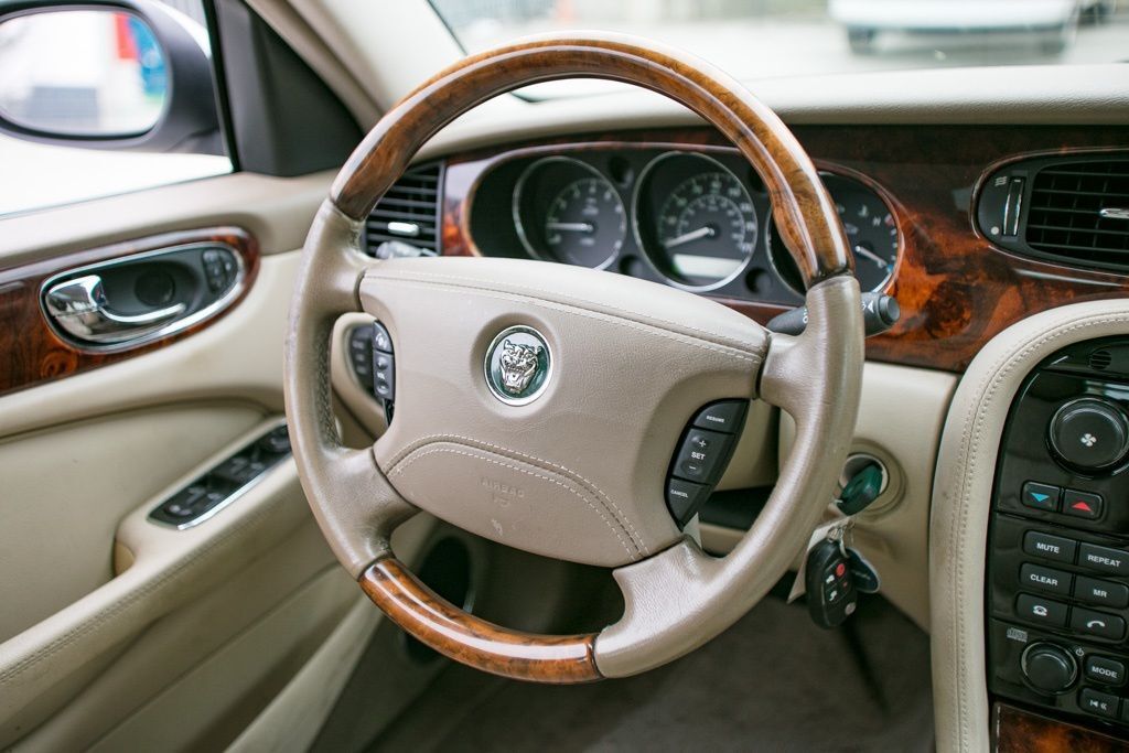 2004 Jaguar XJ8 Base Atlanta GA