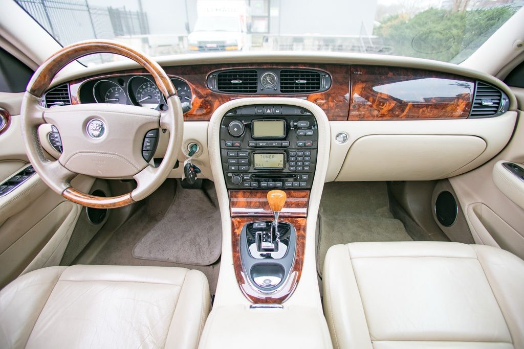 2004 Jaguar XJ8 Base Atlanta GA