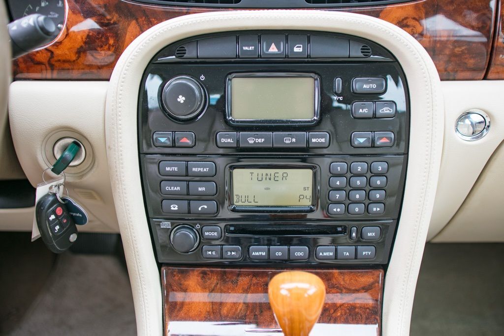 2004 Jaguar XJ8 Base Atlanta GA