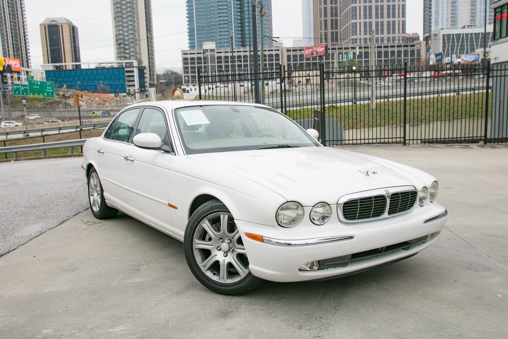 2004 Jaguar XJ8 Base