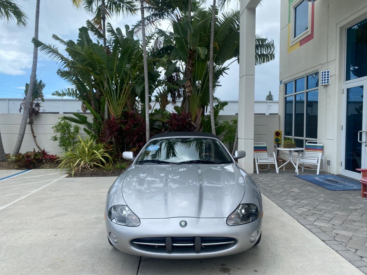 2004 Jaguar XK8 CONV LOW MILES 22,152