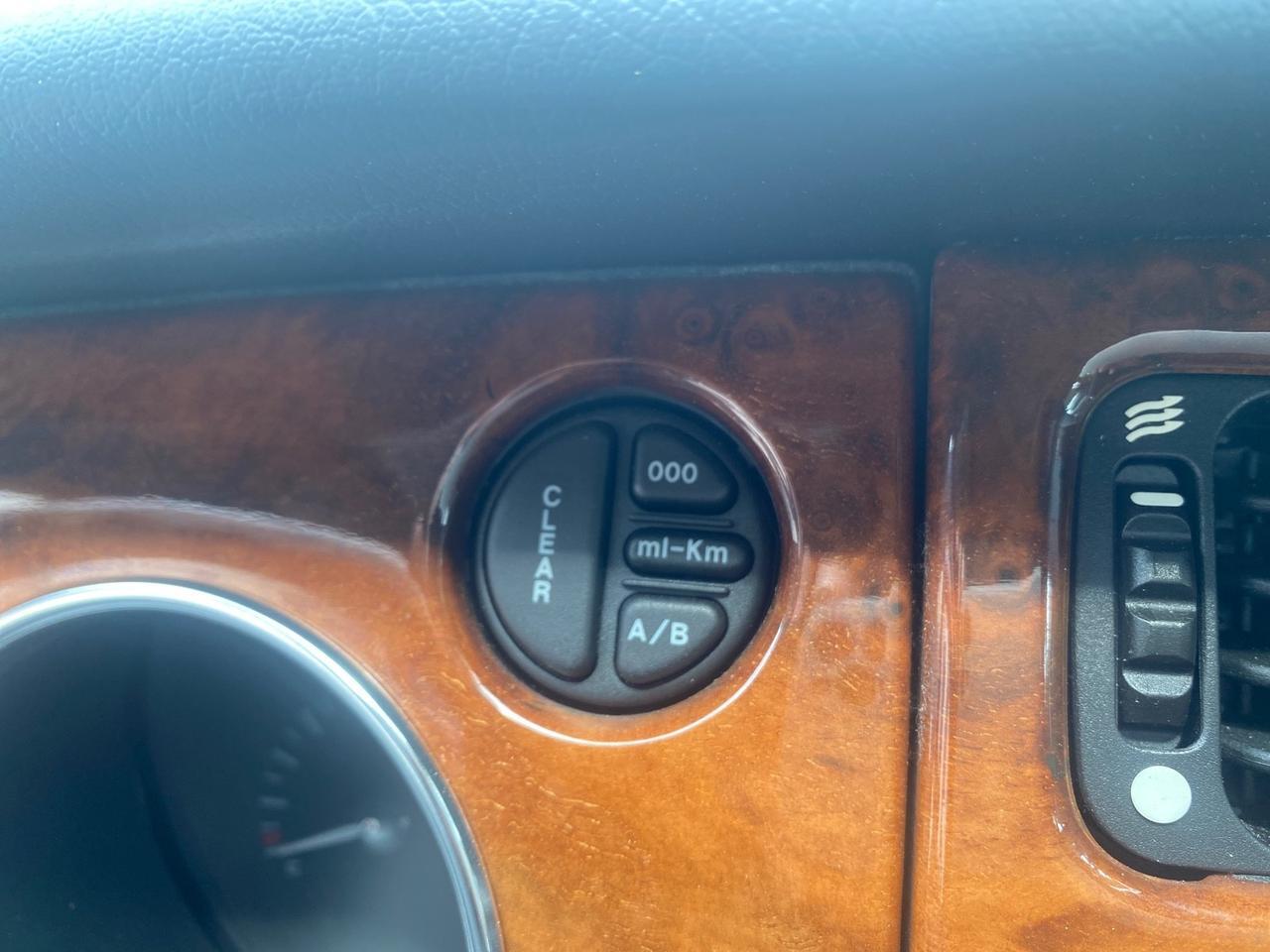 2004 Jaguar XK8 XK8 CONV LOW MILES 22,128 Pompano Beach FL