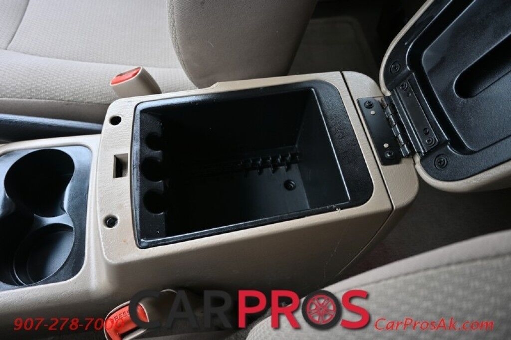 2004 Jeep Grand Cherokee Laredo - 4X4 - Power Driver Seat - Cruise Control - AM/FM & CD - Power Windows & Locks - Tow PKG Anchorage AK