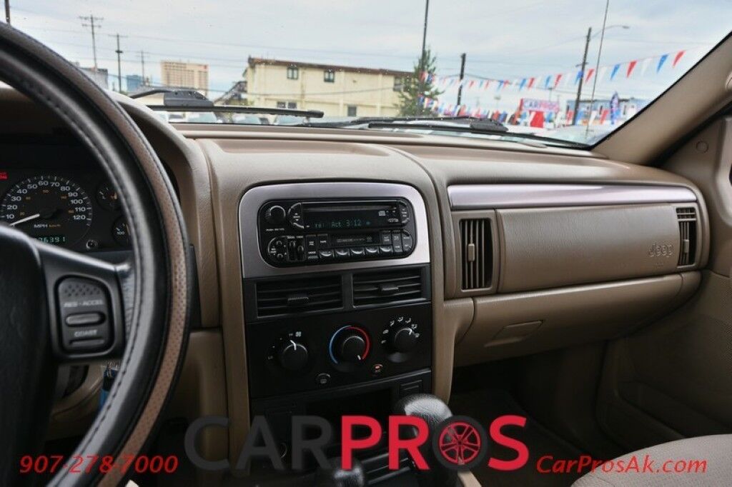 2004 Jeep Grand Cherokee Laredo - 4X4 - Power Driver Seat - Cruise Control - AM/FM & CD - Power Windows & Locks - Tow PKG Anchorage AK