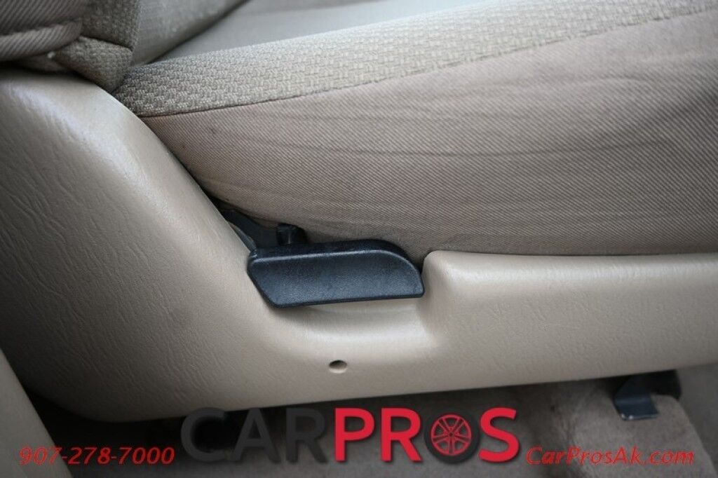 2004 Jeep Grand Cherokee Laredo - 4X4 - Power Driver Seat - Cruise Control - AM/FM & CD - Power Windows & Locks - Tow PKG Anchorage AK