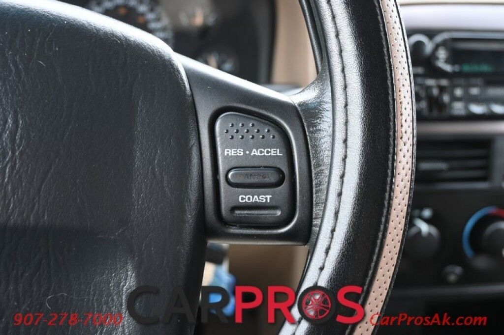 2004 Jeep Grand Cherokee Laredo - 4X4 - Power Driver Seat - Cruise Control - AM/FM & CD - Power Windows & Locks - Tow PKG Anchorage AK
