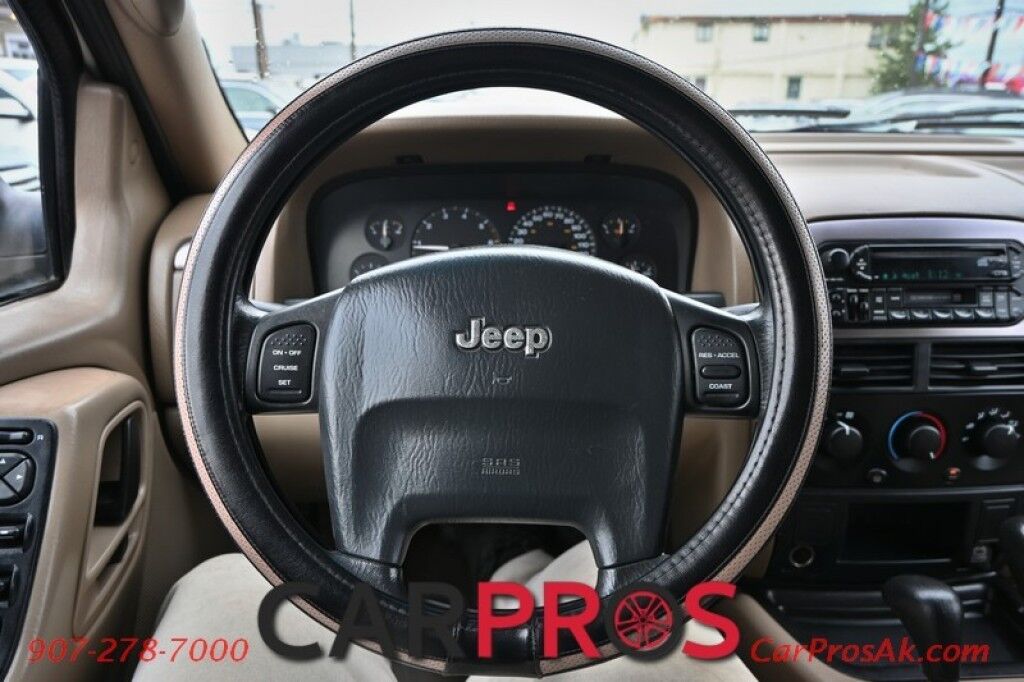 2004 Jeep Grand Cherokee Laredo - 4X4 - Power Driver Seat - Cruise Control - AM/FM & CD - Power Windows & Locks - Tow PKG Anchorage AK
