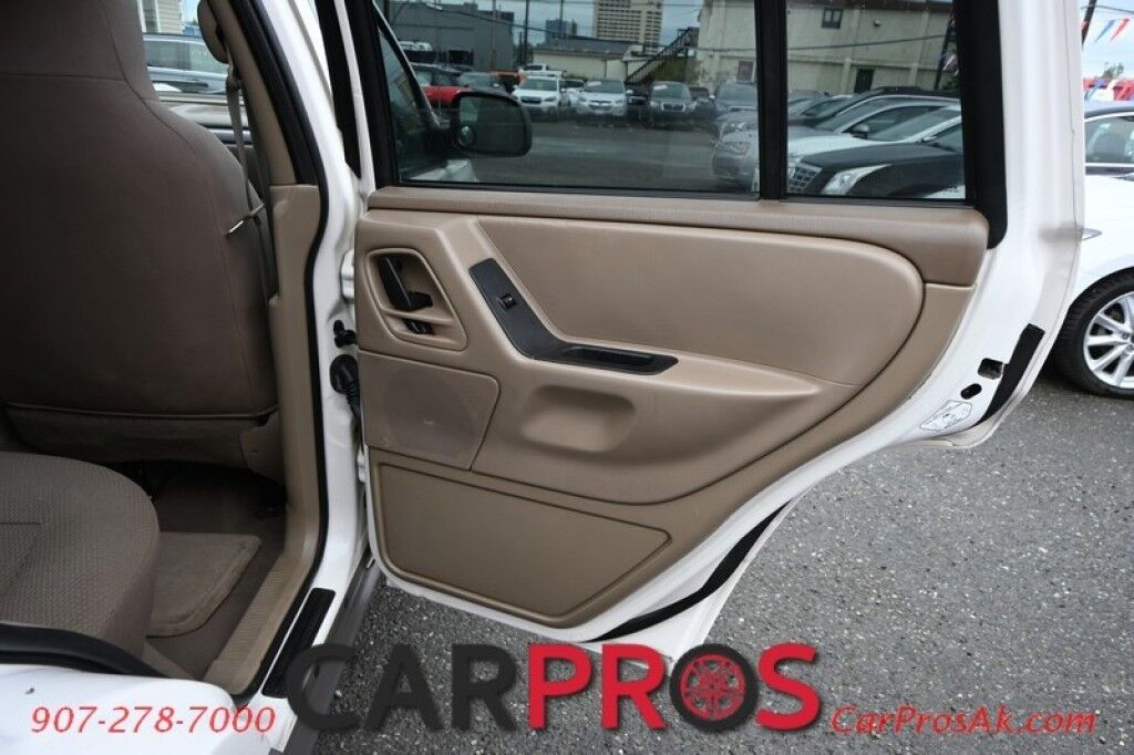 2004 Jeep Grand Cherokee Laredo - 4X4 - Power Driver Seat - Cruise Control - AM/FM & CD - Power Windows & Locks - Tow PKG Anchorage AK