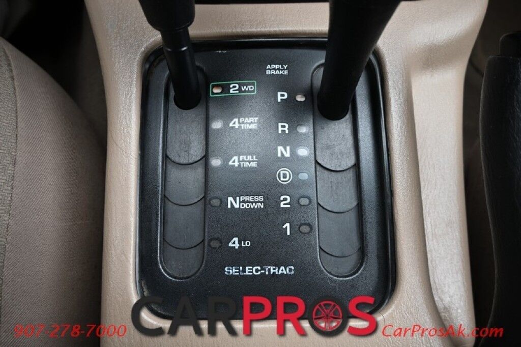 2004 Jeep Grand Cherokee Laredo - 4X4 - Power Driver Seat - Cruise Control - AM/FM & CD - Power Windows & Locks - Tow PKG Anchorage AK