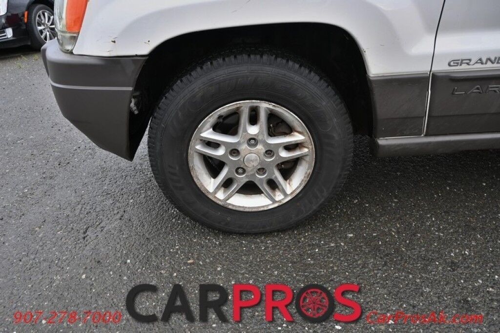 2004 Jeep Grand Cherokee Laredo - 4X4 - Power Driver Seat - Cruise Control - AM/FM & CD - Power Windows & Locks - Tow PKG Anchorage AK