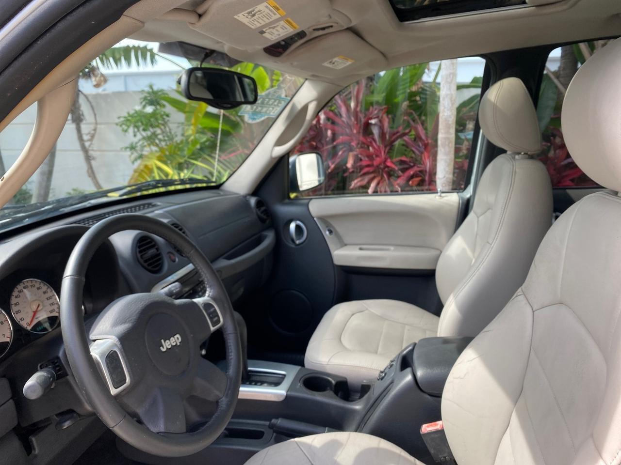 2004 Jeep Liberty Limited 1 OWNER SUNROOF Pompano Beach FL