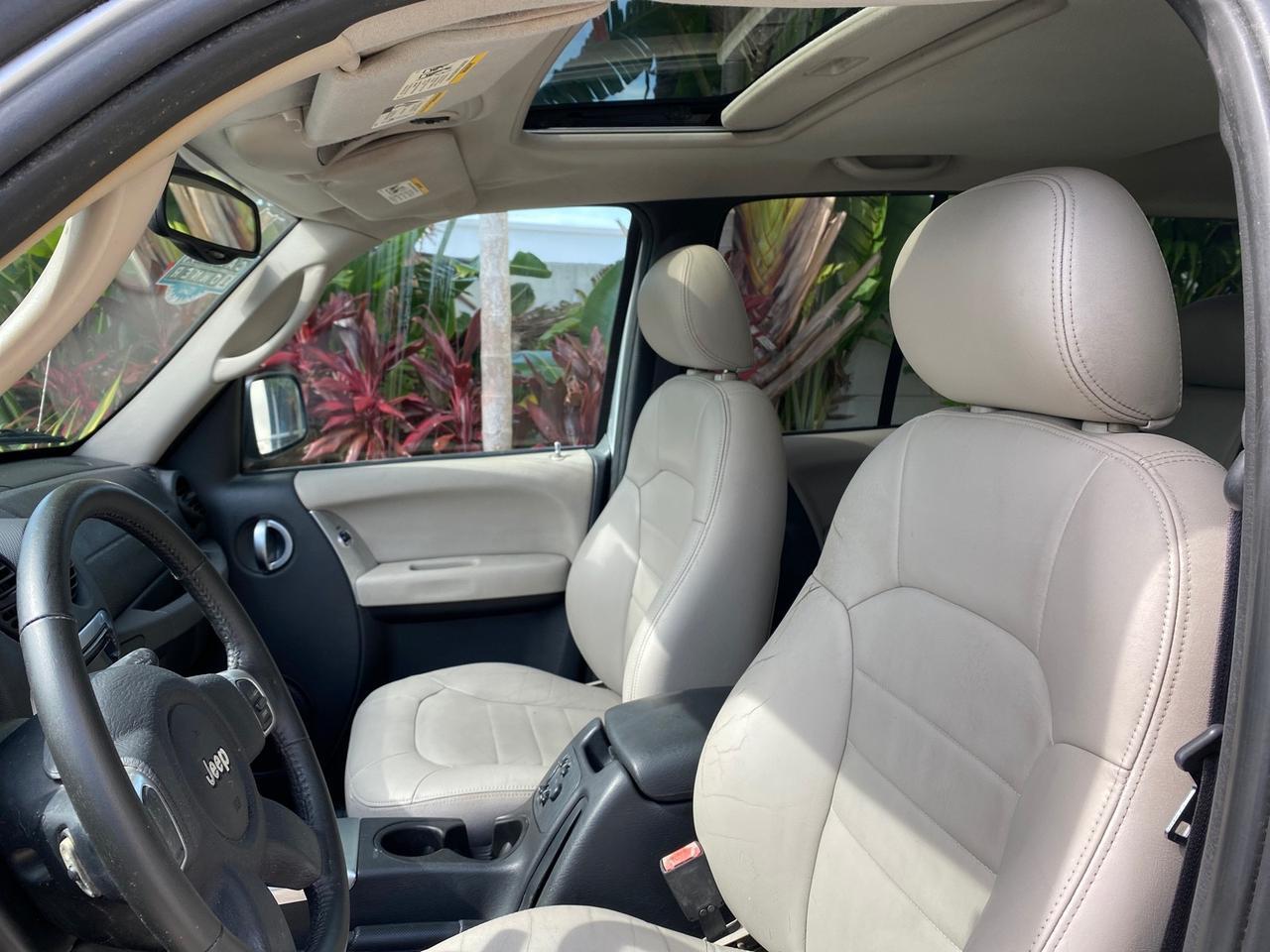 2004 Jeep Liberty Limited 1 OWNER SUNROOF Pompano Beach FL