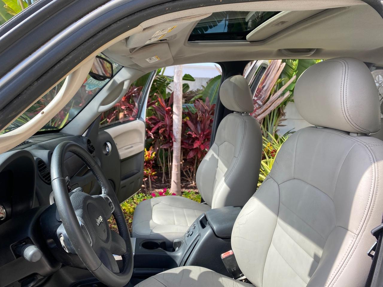2004 Jeep Liberty Limited 1 OWNER SUNROOF Pompano Beach FL
