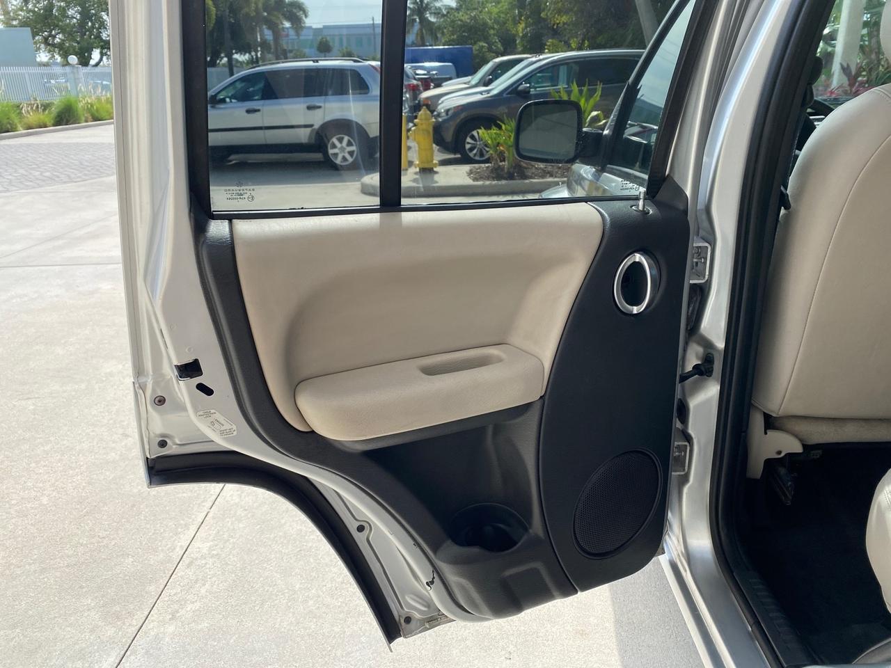 2004 Jeep Liberty Limited 1 OWNER SUNROOF Pompano Beach FL