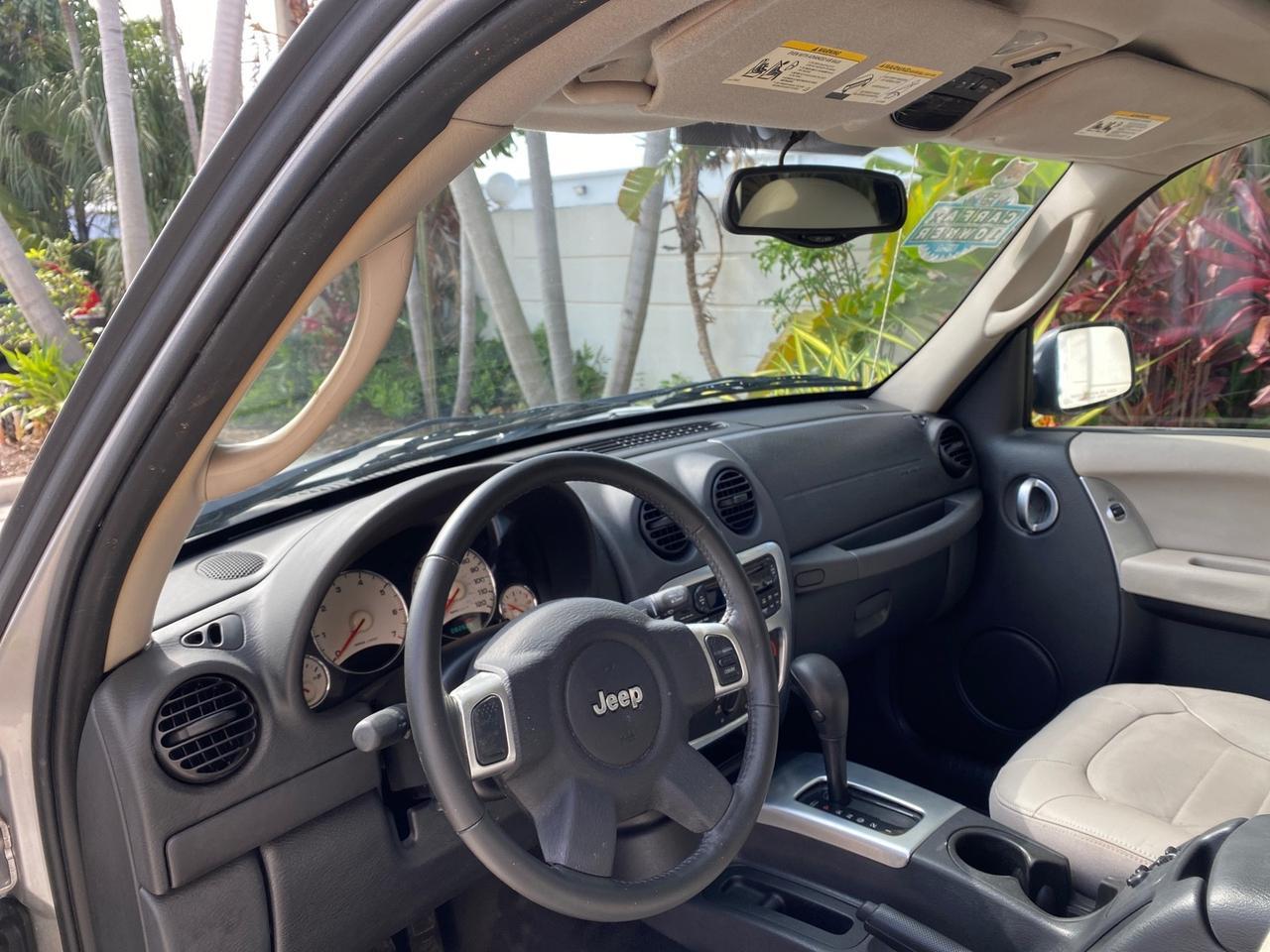 2004 Jeep Liberty Limited 1 OWNER SUNROOF Pompano Beach FL