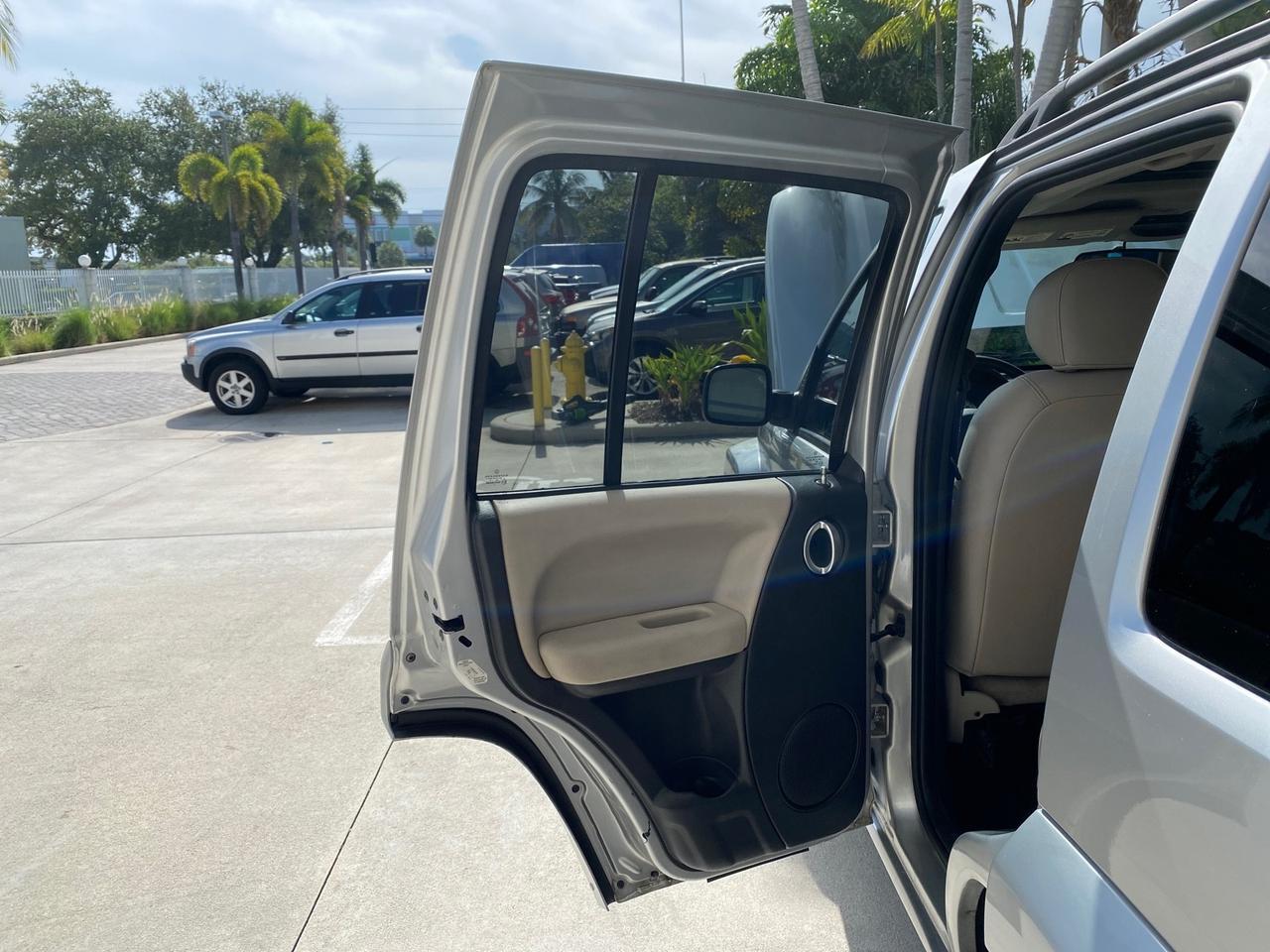2004 Jeep Liberty Limited 1 OWNER SUNROOF Pompano Beach FL