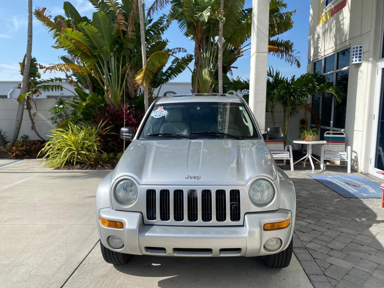 2004 Jeep Liberty Limited 1 OWNER SUNROOF