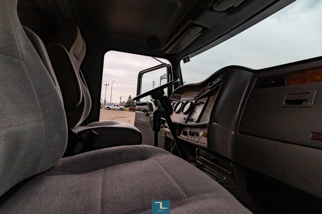 2004 Kenworth T-300 Reg Cab & Chassis Red Deer AB