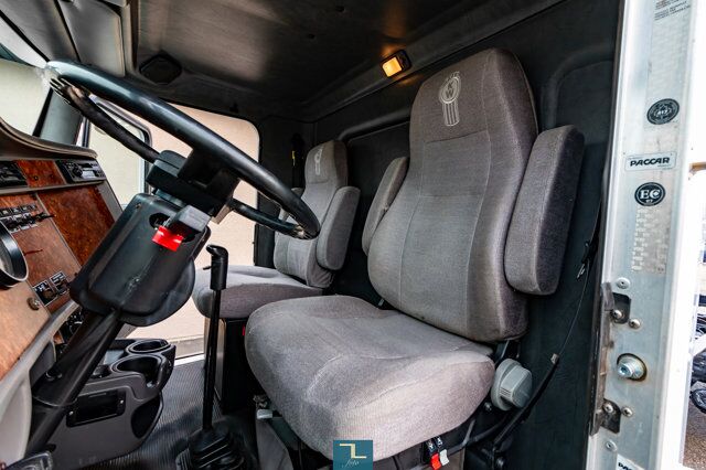 2004 Kenworth T-300 Reg Cab & Chassis Red Deer AB