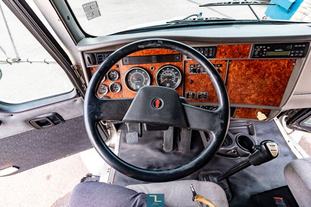 2004 Kenworth T-300 Reg Cab & Chassis Red Deer AB