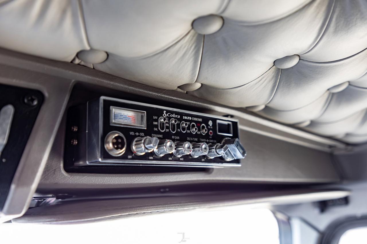 2004 Kenworth W900 Tractor Sleeper Heavy Spec Red Deer AB