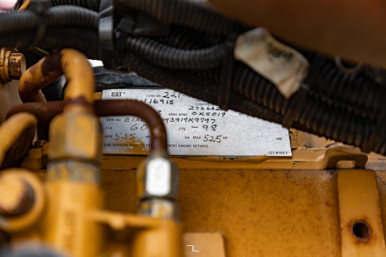 2004 Kenworth W900 Tractor Sleeper Heavy Spec Red Deer AB