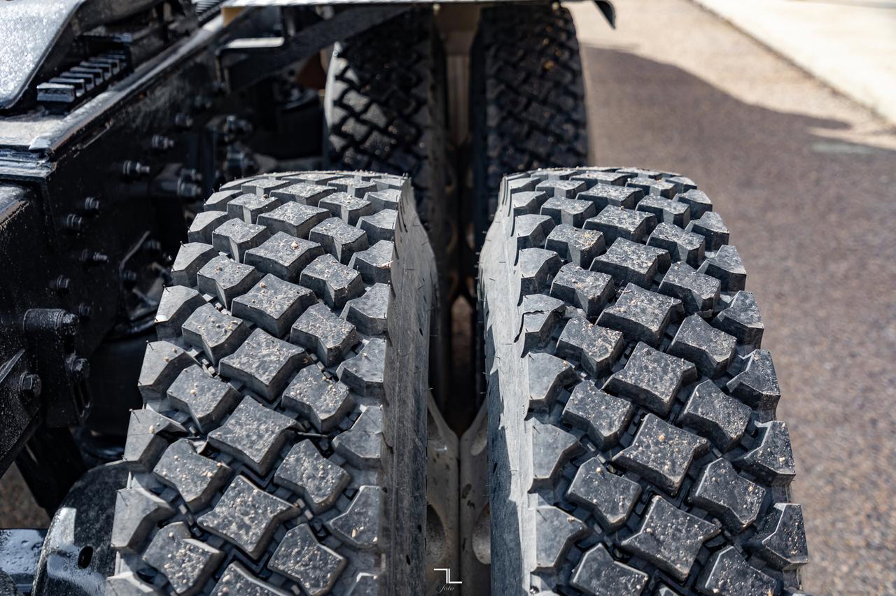 2004 Kenworth W900 Tractor Sleeper Heavy Spec Red Deer AB