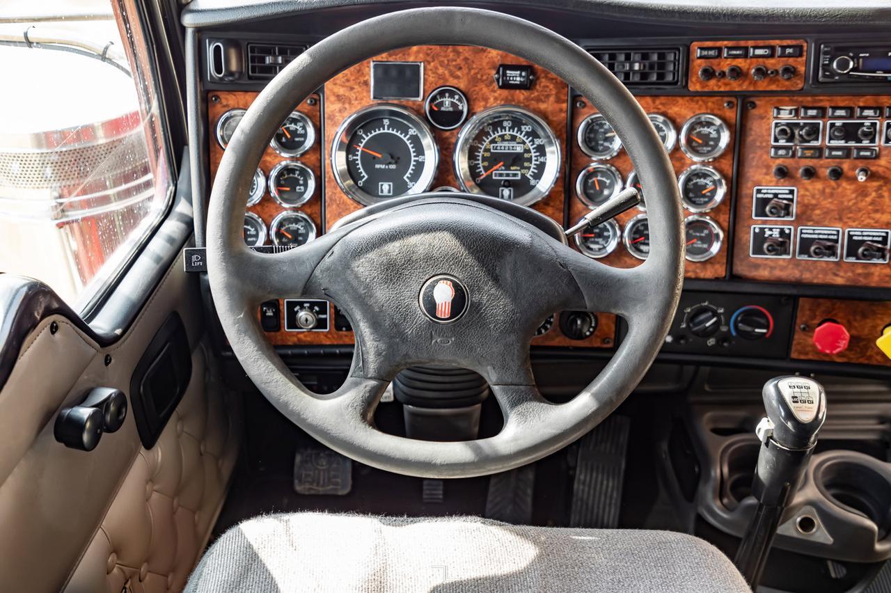 2004 Kenworth W900 Tractor Sleeper Heavy Spec Red Deer AB