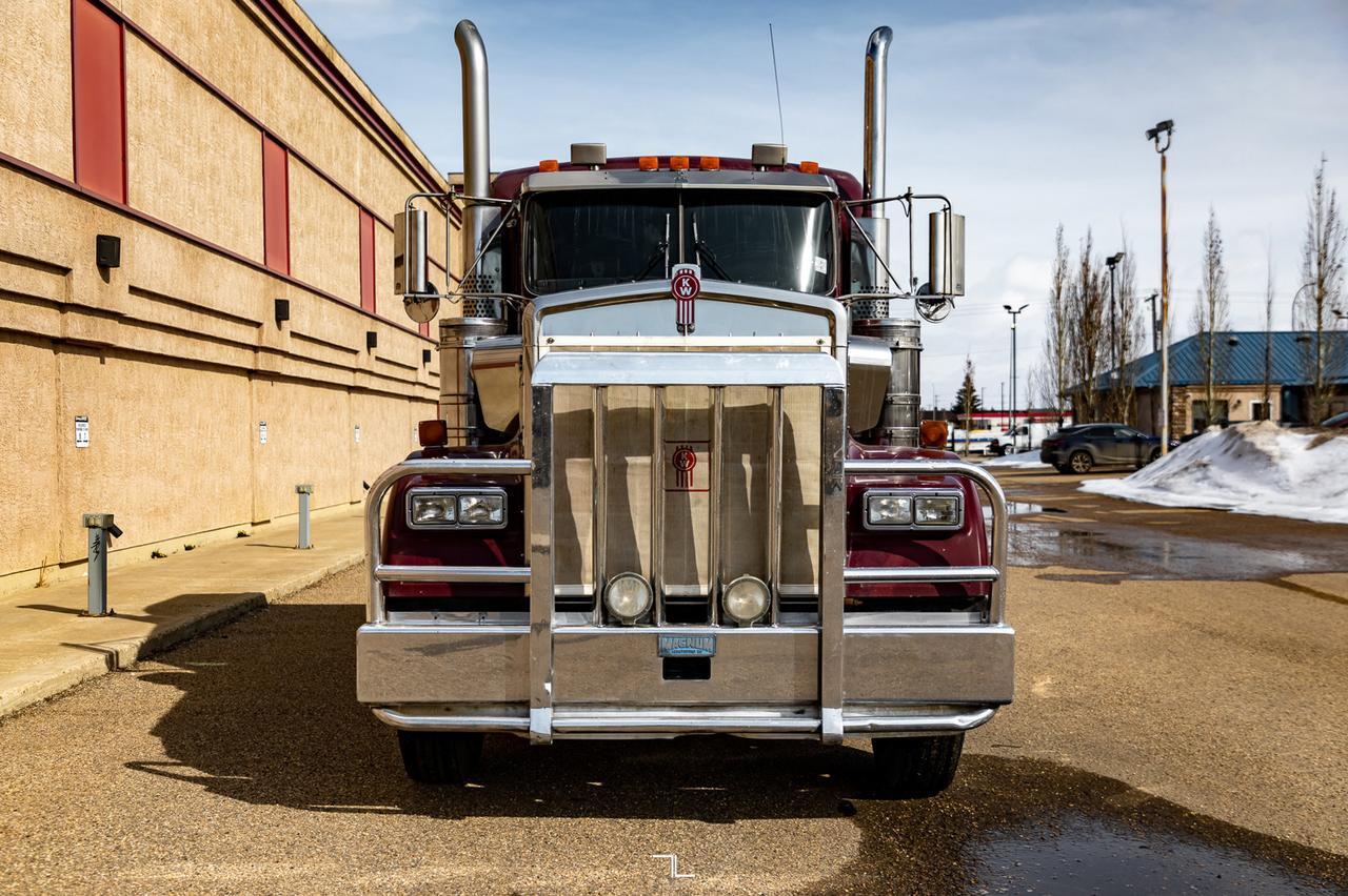 2004 Kenworth W900 Tractor Sleeper Heavy Spec Red Deer AB