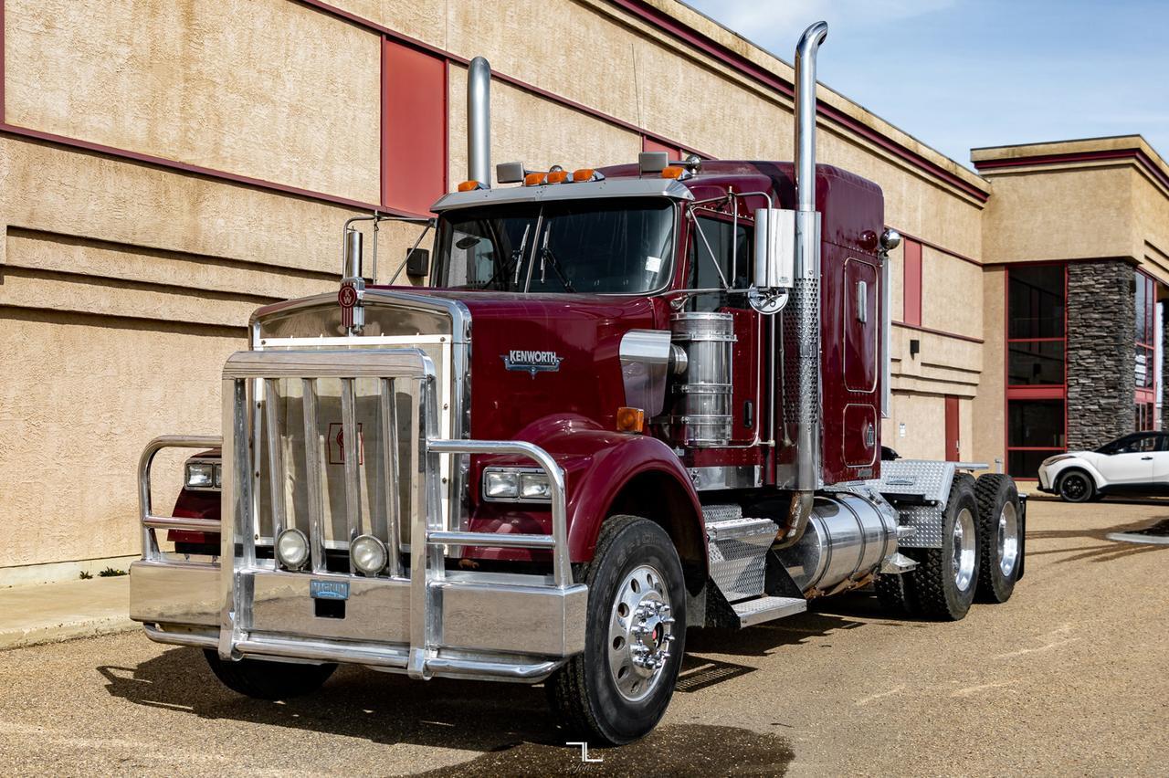 2004 Kenworth W900 Tractor Sleeper Heavy Spec Red Deer AB