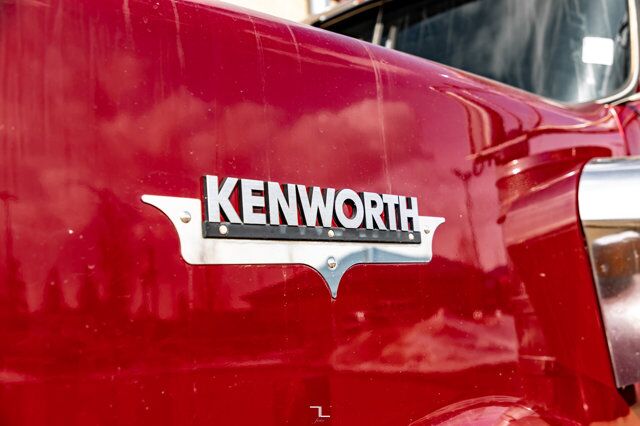 2004 Kenworth W900 Tractor Sleeper Heavy Spec Red Deer AB