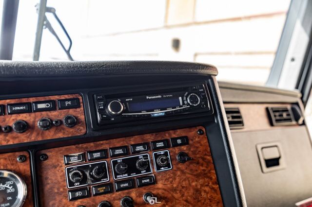 2004 Kenworth W900 Tractor Sleeper Heavy Spec Red Deer AB