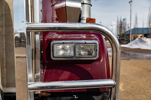2004 Kenworth W900 Tractor Sleeper Heavy Spec Red Deer AB