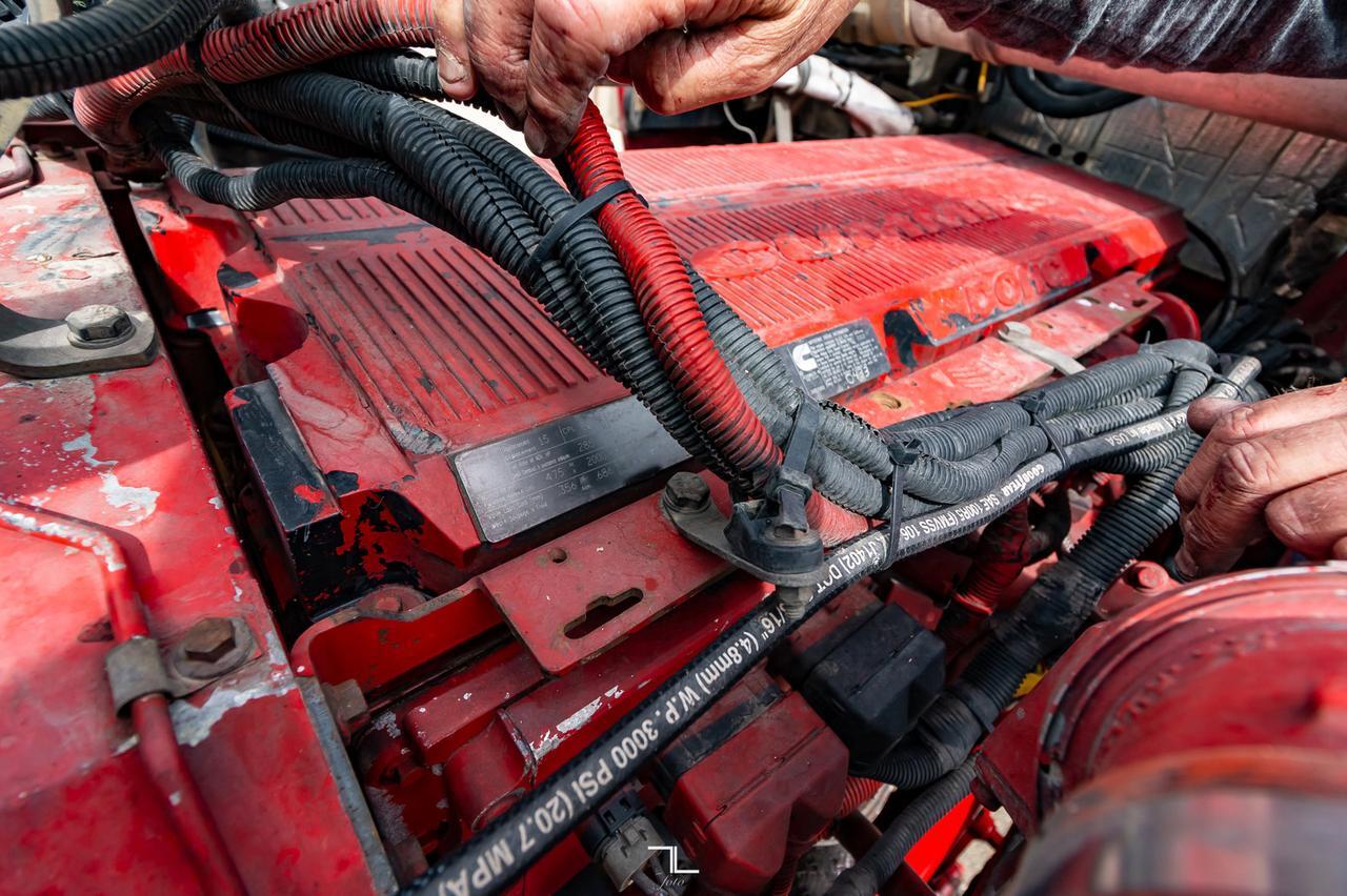 2004 Kenworth W900L Tractor Sleeper Red Deer AB