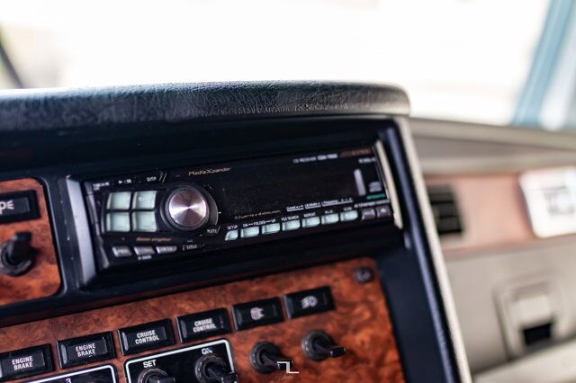 2004 Kenworth W900L Tractor Sleeper Red Deer AB