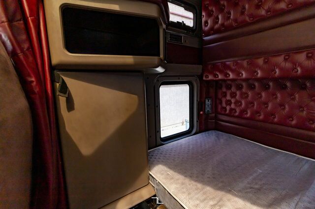 2004 Kenworth W900L Tractor Sleeper Red Deer AB