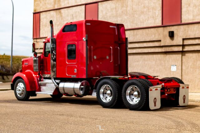2004 Kenworth W900L Tractor Sleeper Red Deer AB
