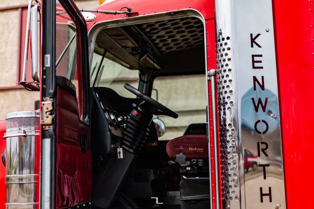 2004 Kenworth W900L Tractor Sleeper Red Deer AB