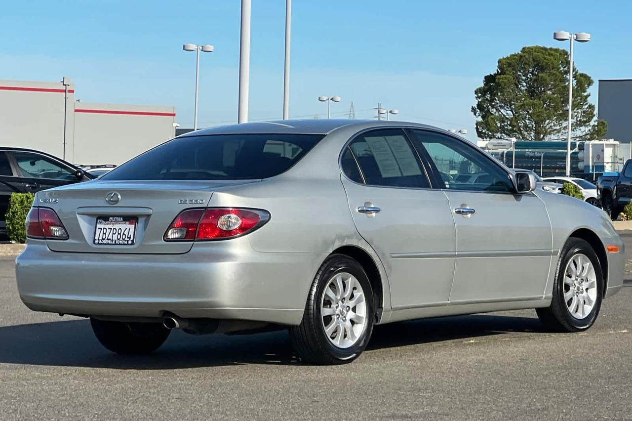 2004 Lexus ES 330