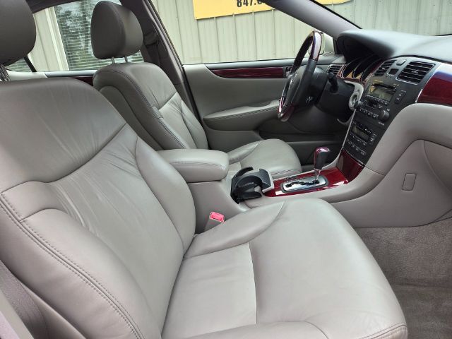 2004 Lexus ES 330 BASE Elgin IL