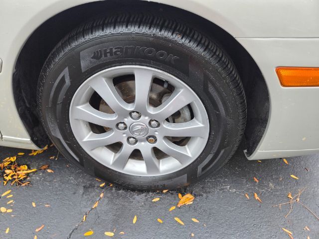 2004 Lexus ES 330 BASE Elgin IL