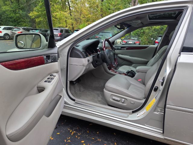 2004 Lexus ES 330 BASE Elgin IL
