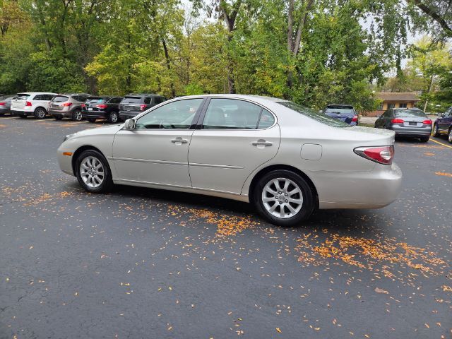 2004 Lexus ES 330 BASE Elgin IL