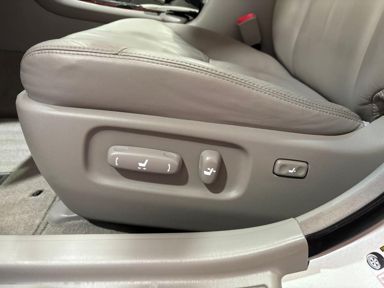 2004 Lexus ES 330 Base Franklin OH