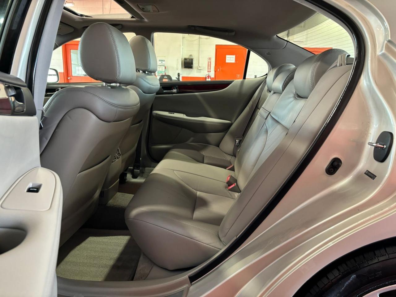 2004 Lexus ES 330 Base Franklin OH