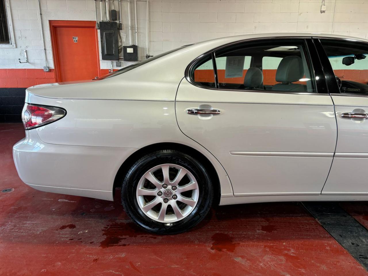 2004 Lexus ES 330 Base Franklin OH