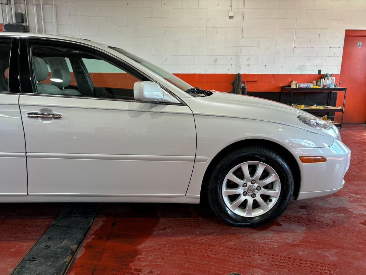 2004 Lexus ES 330 Base Franklin OH