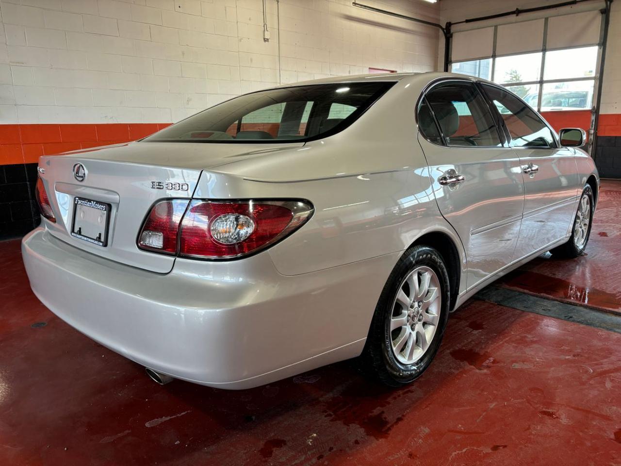 2004 Lexus ES 330 Base Franklin OH