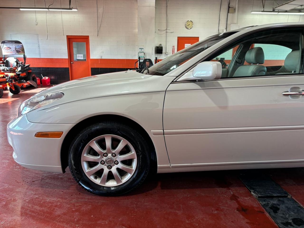2004 Lexus ES 330 Base Franklin OH